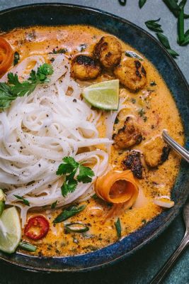  Khao Soi med Kyckling: En Krämfärgad Dröm av Söt och Salt Umami